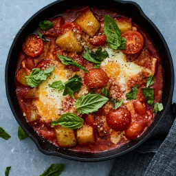 Baked Eggs and Potatoes in Parmesan Red Pepper Sauce