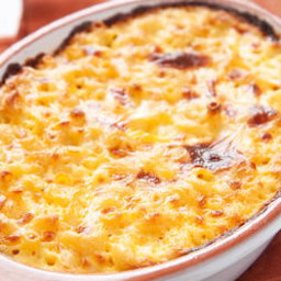 baked-horseradish-cheddar-macaroni-and-cheese-2404969.jpg
