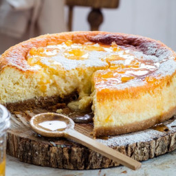 Baked lemon and ricotta cheesecake with marmalade syrup
