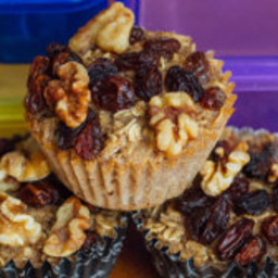 baked-oatmeal-cups-with-raisins-and-walnuts-1671305.jpg