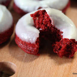 Baked Red Velvet Doughnuts