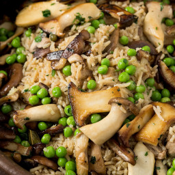Baked Rice With Chicken and Mushrooms
