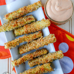 Baked Zucchini Sticks with Spicy Buffalo Dip