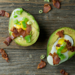 Baked Avocado with Eggs and Bacon