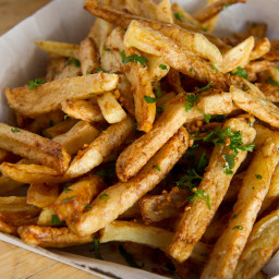 Ballpark-Style Garlic Fries Recipe