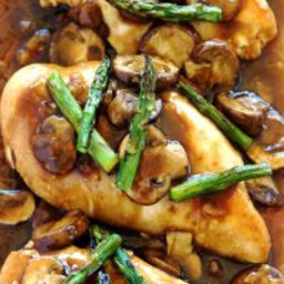 balsamic-chicken-with-mushrooms-and-asparagus-2129969.jpg