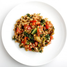 Balsamic Farro Salad With Tomatoes, Grilled Veggies and Kale