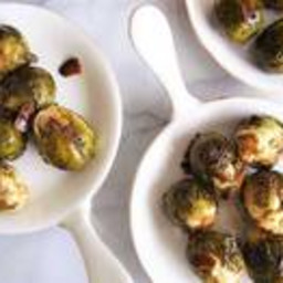 Balsamic Glazed Brussels Sprouts with Garlic