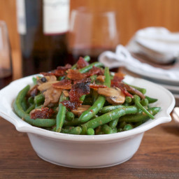Balsamic Green Beans with Candied Bacon
