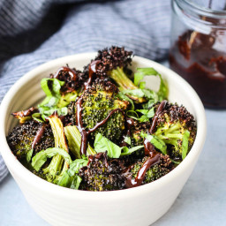 Balsamic Roasted Broccoli Side Dish (Vegan)