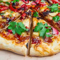 Balsamic Strawberry and Chicken Pizza with Sweet Onions and Smoked Bacon
