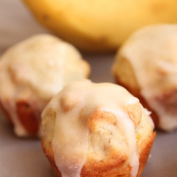 banana-and-peanut-butter-chip-mini-muffins-recipe-1162364.jpg