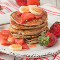 banana-berry-pancakes-2245840.jpg