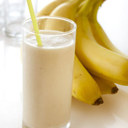 banana-breakfast-smoothie-3.jpg