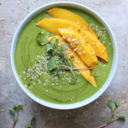 banana-mango-green-smoothie-bowls-with-hemp-seeds-sprouts-1902449.jpg