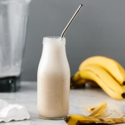 Banana Milk (vegan, dairy-free)