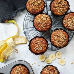 Banana Muffins with Streusel Topping | Weight Watchers