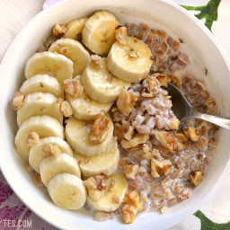 banana-nut-breakfast-farro-1513465.jpg