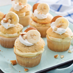 banana-pudding-filled-cupcakes-1948848.jpg