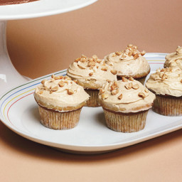 Banana Cupcakes with Peanut Butter Frosting