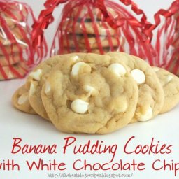 Banana Pudding Cookies with White Chocolate Chips