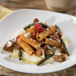 Barilla Rigatoni with Barbeque Ribs & Grilled Asparagus