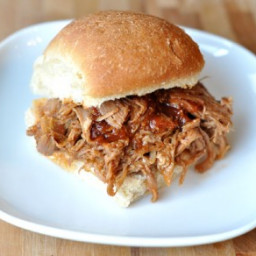 BBQ Pulled Pork Sandwiches (Slow Cooker)