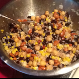 bean-quinoa-salad.jpg