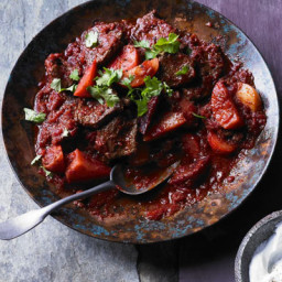 Beef and beetroot curry