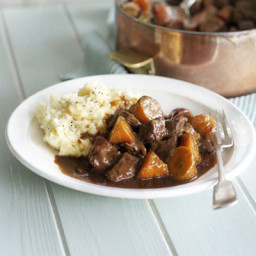 beef-and-stout-stew-with-carro-9a94c9-00408b165a20bf4472f46079.jpg