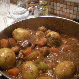 Beef Stew with Mushrooms and Red Wine