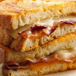 beer-battered-grilled-cheese-s-22bd3e.jpg