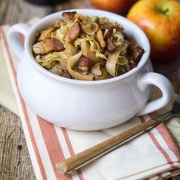 Beer Braised Cabbage with Bacon and Apples