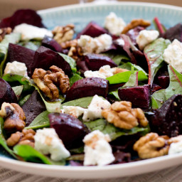 Beet Salad with Walnuts and Goat Cheese