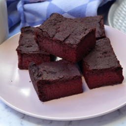 beetroot-brownies-paleo-low-carb-vegan-2481657.jpg
