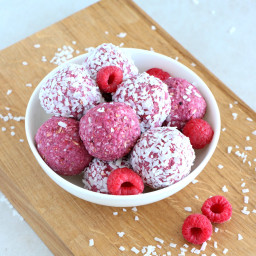 berry-bliss-balls-raw-vegan-gluten-free-2145503.jpg