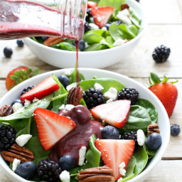 Berry Spinach Salad with Berry Balsamic Vinaigrette