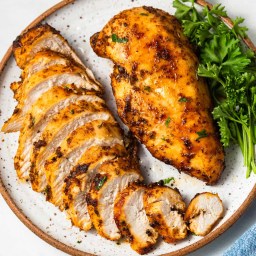 Best Air Fryer Chicken Breast (Without Breading)