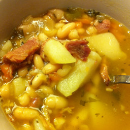 best-ham-and-bean-soup-5.jpg