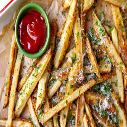 BEST Homemade Crispy Baked French Fries Recipe