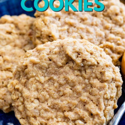 BEST Peanut Butter Oatmeal Cookies (So easy!)