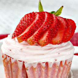 BEST Strawberry Cupcakes