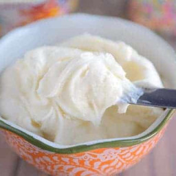 Best Vanilla Buttercream Frosting Recipe
