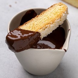 Best Vanilla Gluten Free Biscotti (Easy & Delicious)