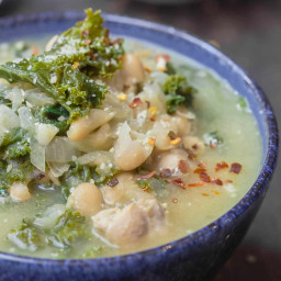 BEST White Bean and Kale Soup with Chicken