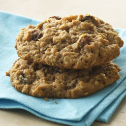 Best Whole Wheat-Oatmeal-Raisin Cookies