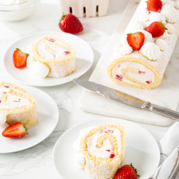 Better Baking Academy: Strawberry Roulade