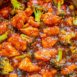 Better-Than-Takeout Sticky Chicken and Broccoli