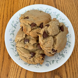 big-fat-chewy-chocolate-chip-cookies-09102fff07dd08f10514e15e.jpg