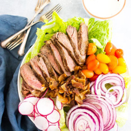 Bistro Steak Salad with Horseradish Dressing